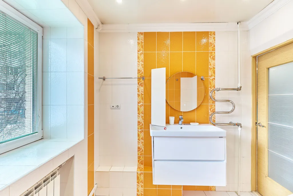 Студия с большой ванной в тихом районе у центра