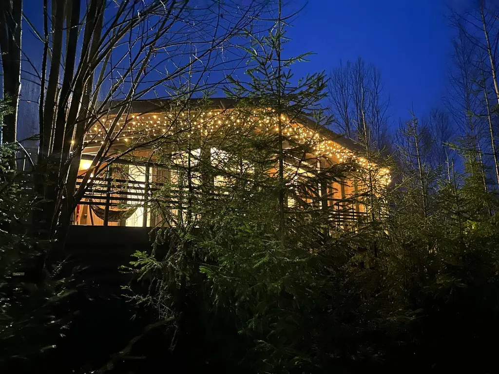 Дом Вапити - уютный коттедж на отдельном лесном участке