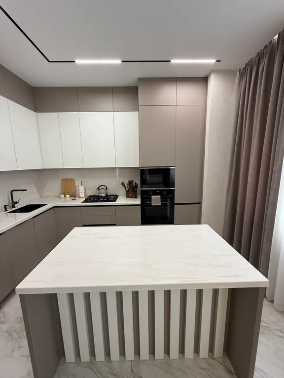 Просторная квартира с дизайнерским ремонтом