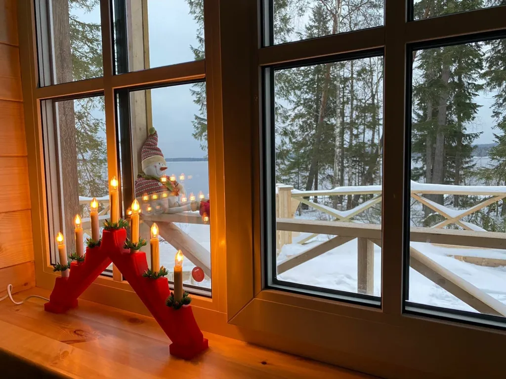 Дом на берегу озера