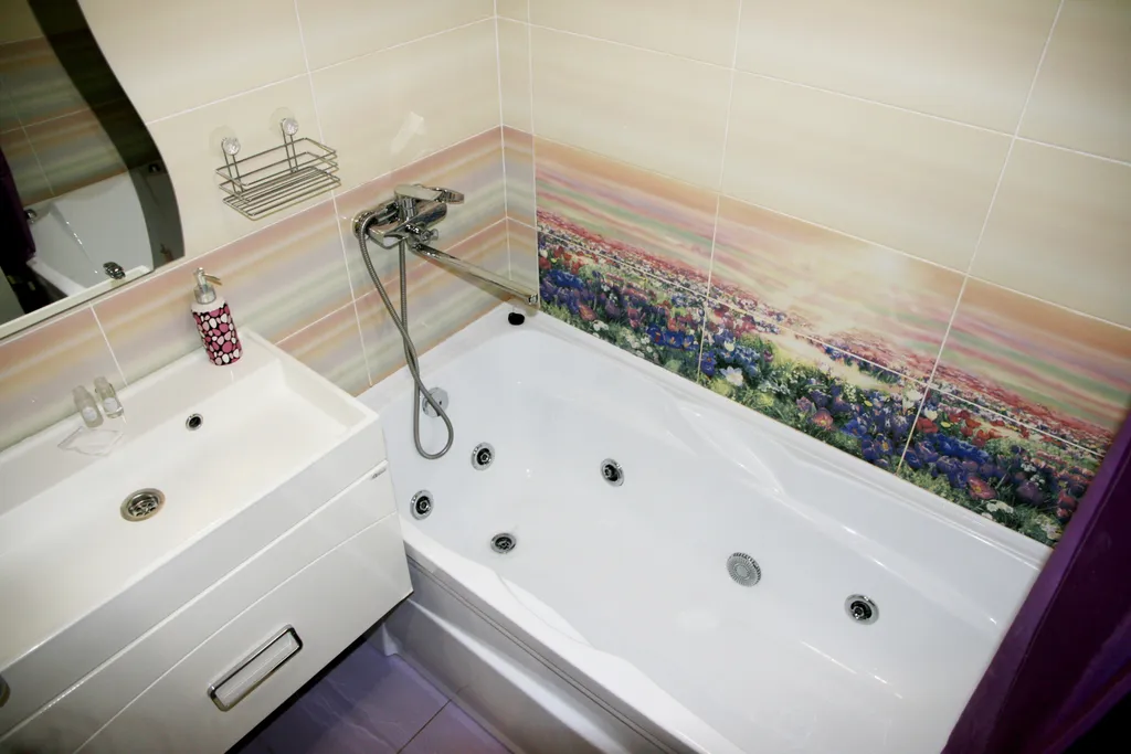 Двухкомнатная квартира с джакузи, теплым полом и кондиционером