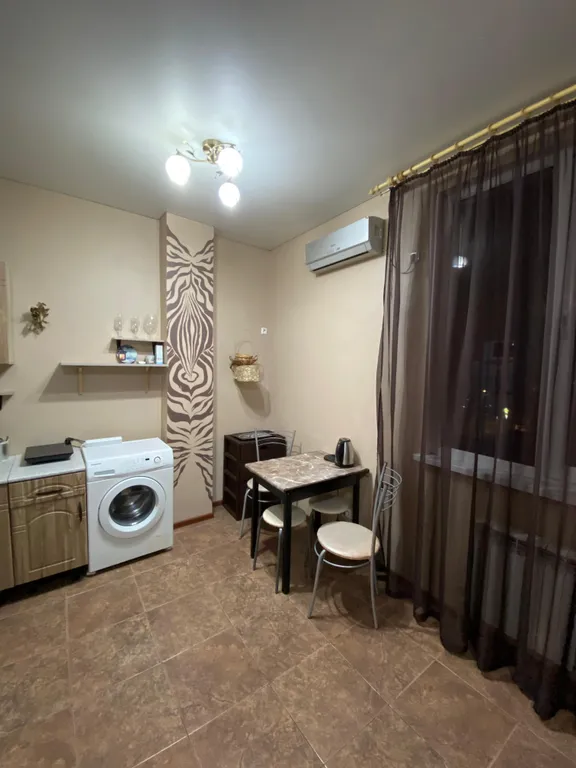 Квартира Уютная просторная квартира-студия в центре — Адлер