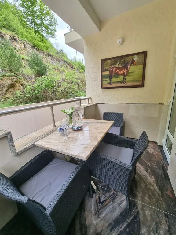 Апартамент с собственным пляжем