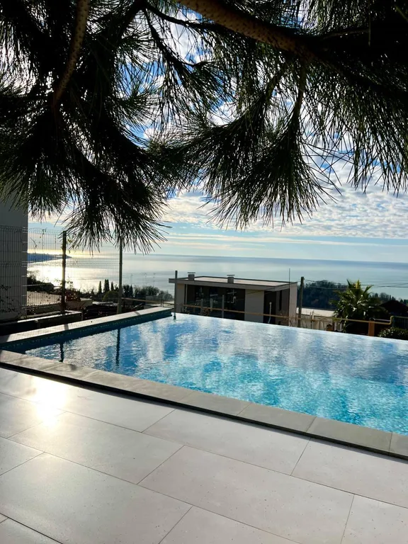 Дом с видом на море