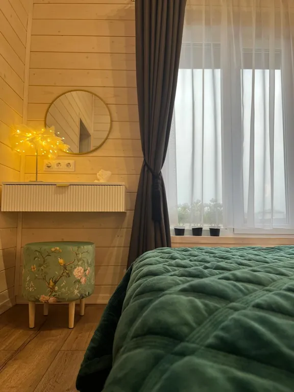 Семейный дом с чаном у леса, у нас есть баня.