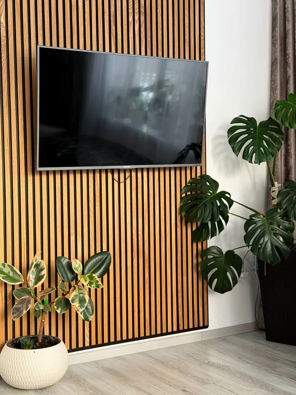 Новый коттедж возле соснового леса