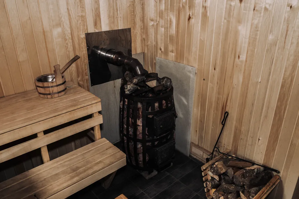 Коттедж Большой дом с баней и купелью — Иваново (Ленинградская область)