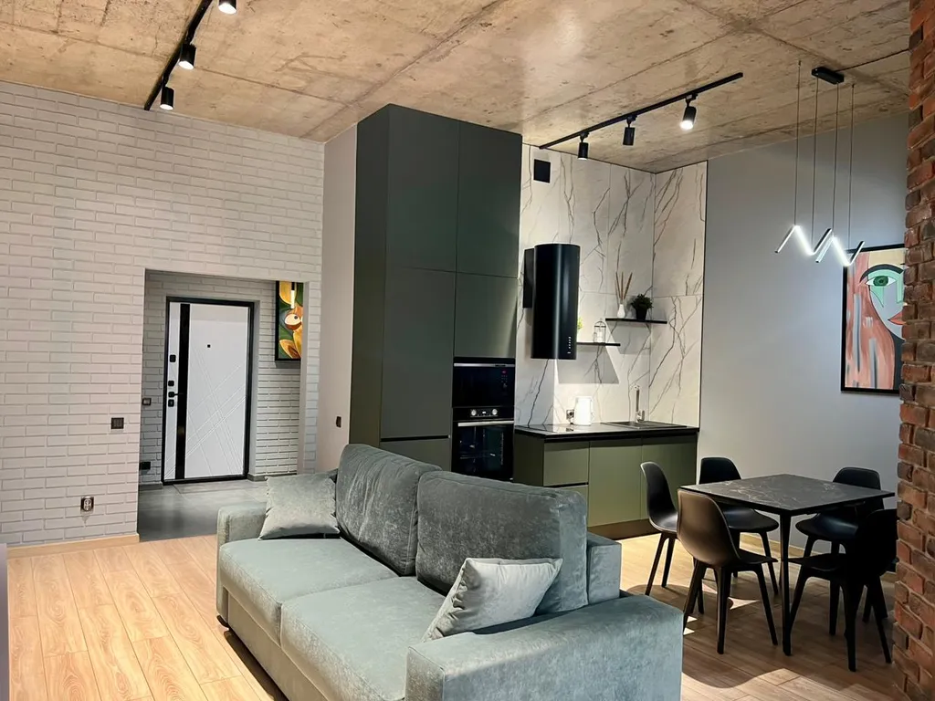 Дизайнерская квартира в центре города