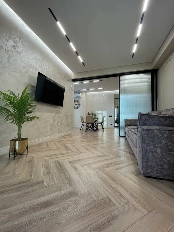 Супер видовая квартира в элитном доме с новым дизайнерским ремонтом