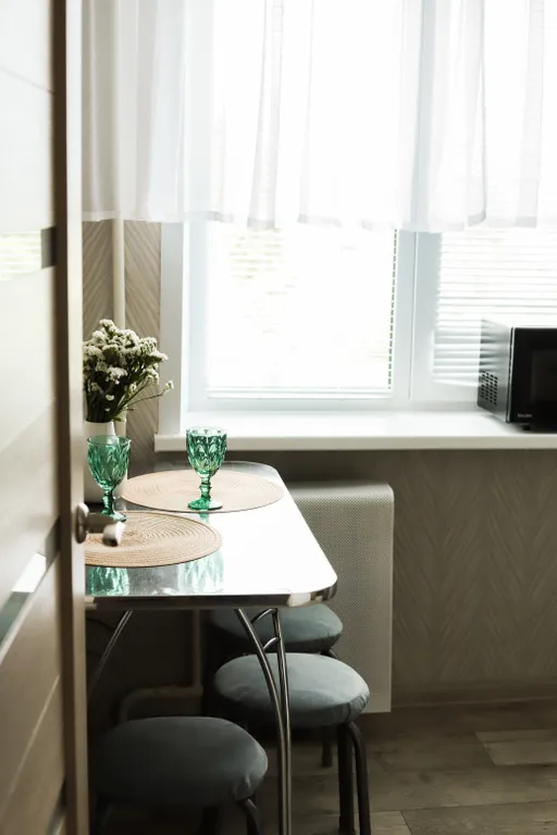 Апартаменты с видом на стадион Текстильщик, рядом ДЮСШ-2