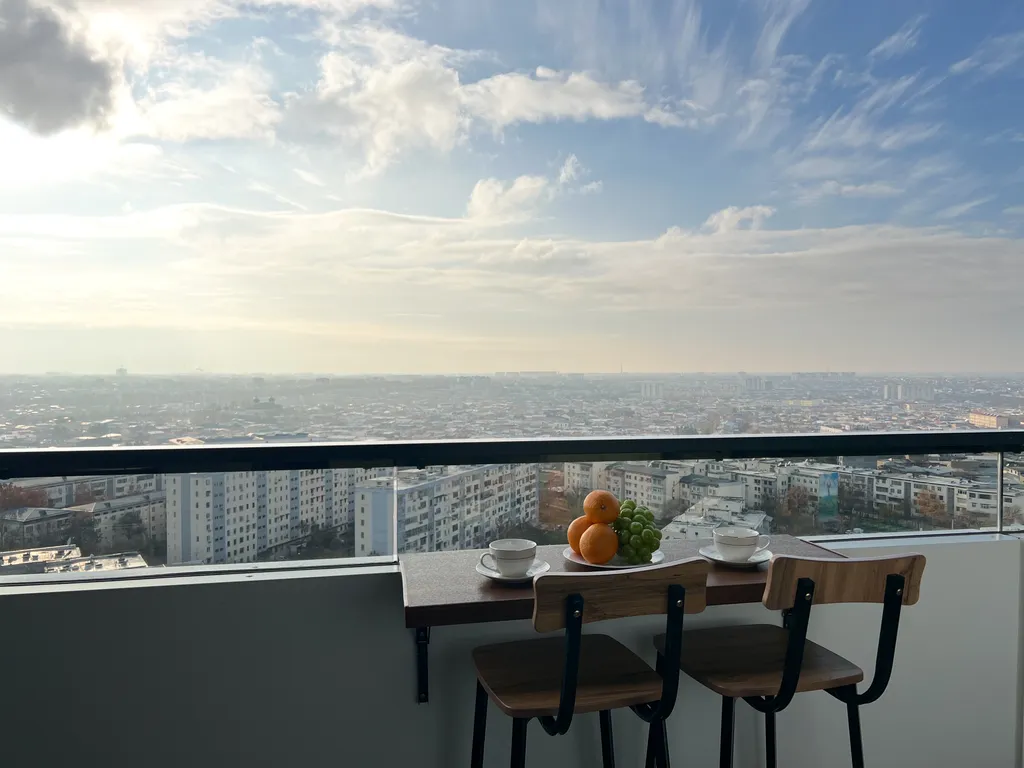 Современная уютная студия с панорамным видом