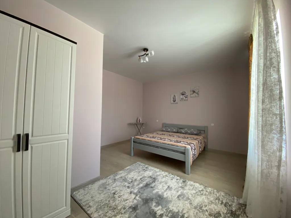 Уютный дом недалеко от берега