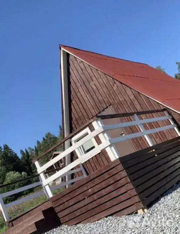 Домик у водопадов