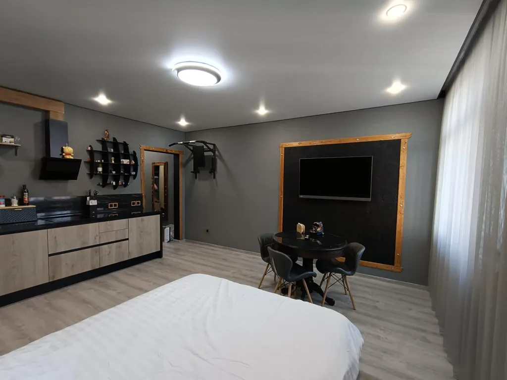 Новая студия комфорт класса с видом на реку Обь