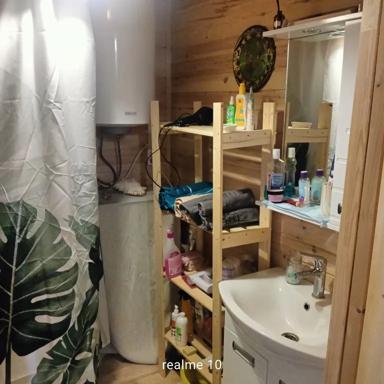 Дом в 20 минутах ходьбы от псково-печорского монастыря