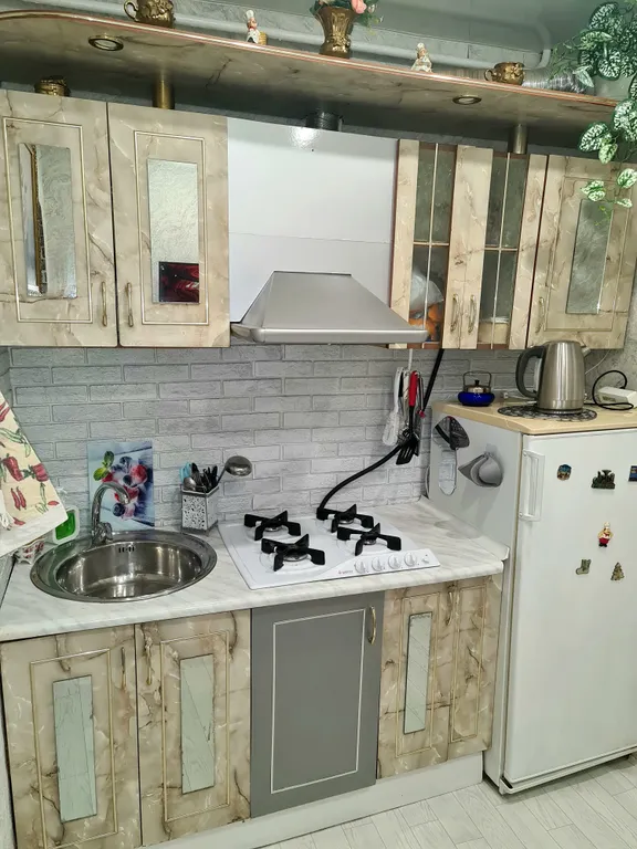 Комфортная тёплая квартира с камином возле двух стоматологий