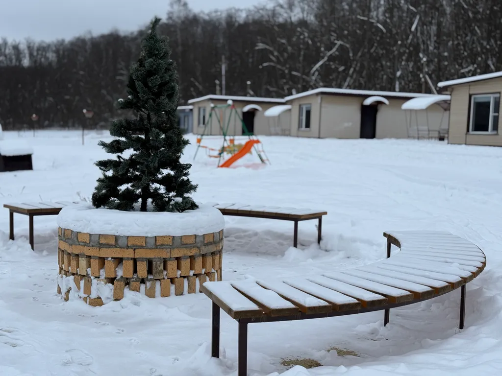 Глэмпинг у peки Bолoста