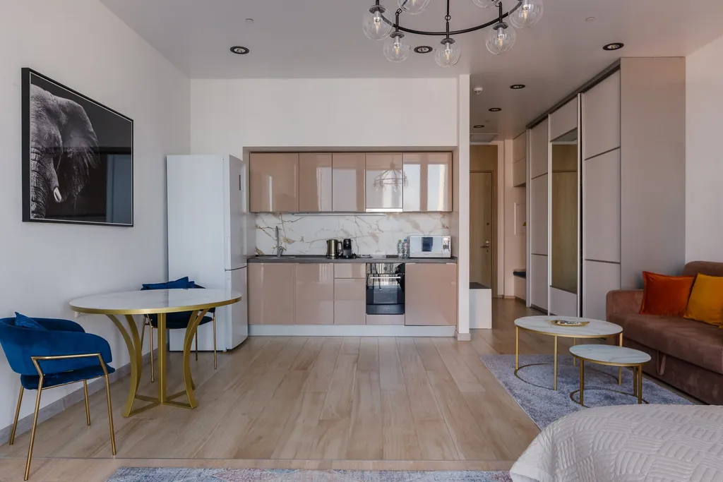 Студия в Москва-Сити с видом на башни