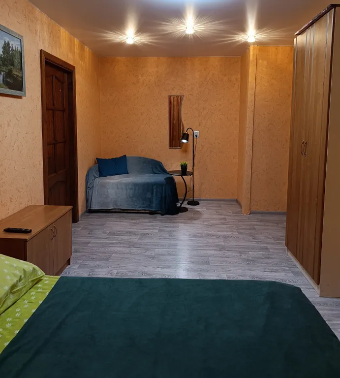 Квартира в самом центре города с видом на Богоявленский монастырь