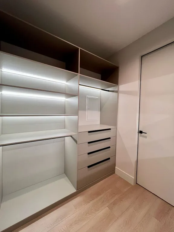 Респектабельный люкс с дизайнерским ремонтом на садовом кольце