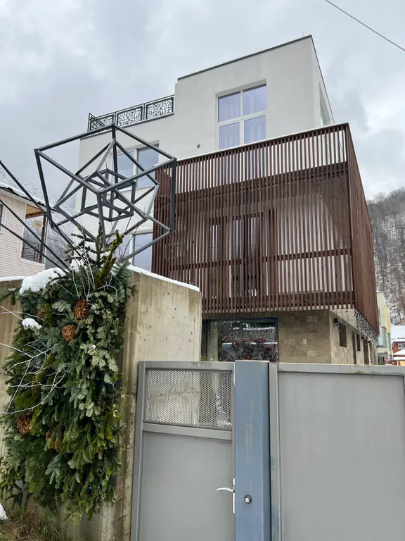 Семейные апартаменты с террасой и видом на горы