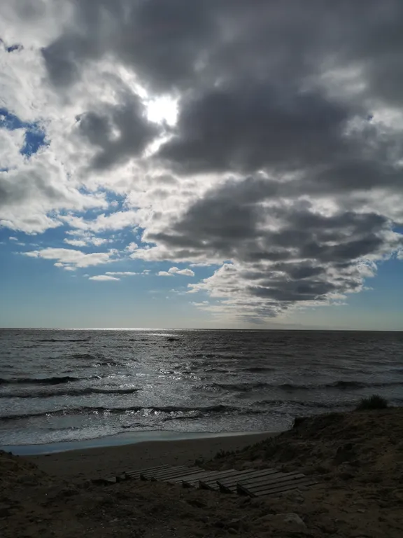 Дом на берегу моря