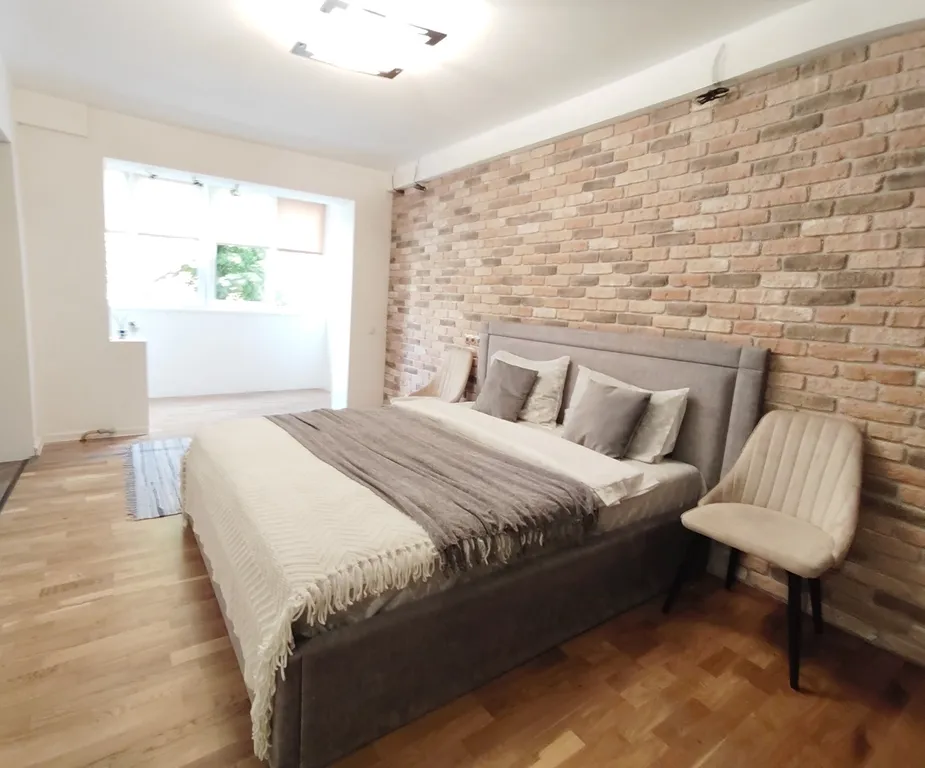 Атмосферная однушка рядом с метро