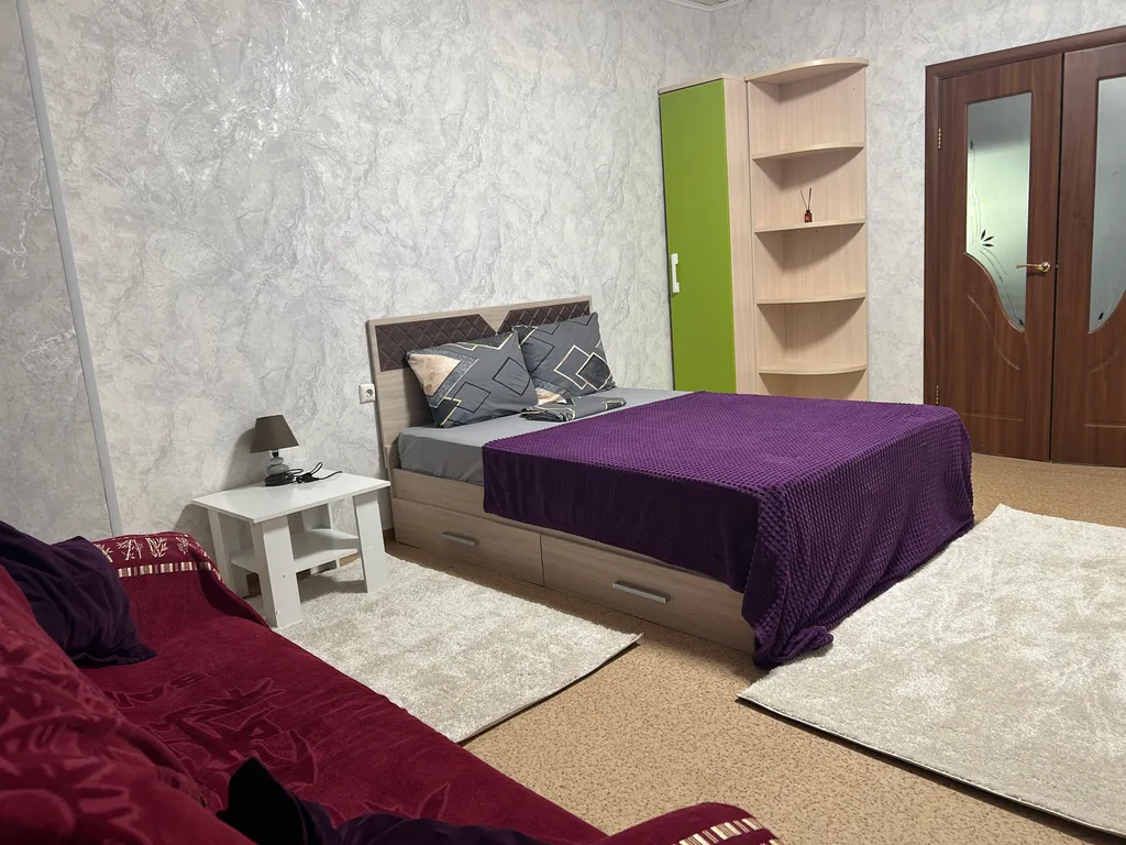 Квартира возле Автовокзала и Сургутнефтегаза