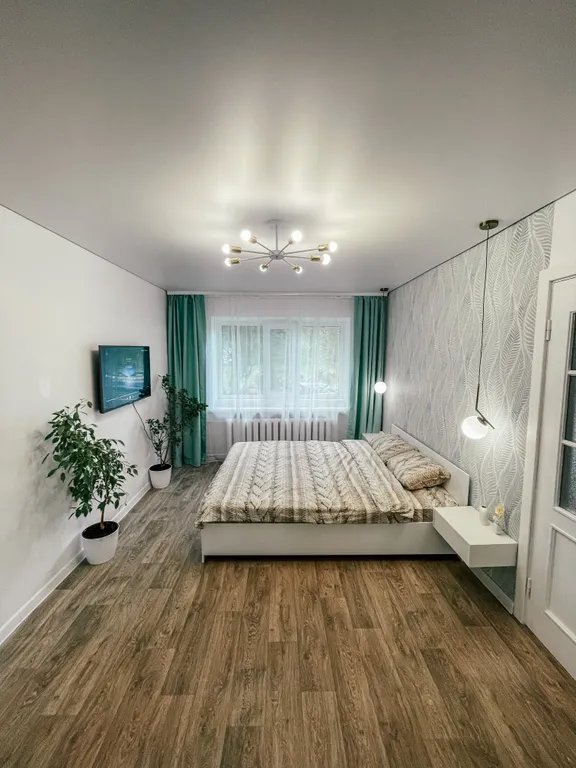 Квартира Однокомнатная квартира в центре города, рядом с вокзалом — Великий Новгород