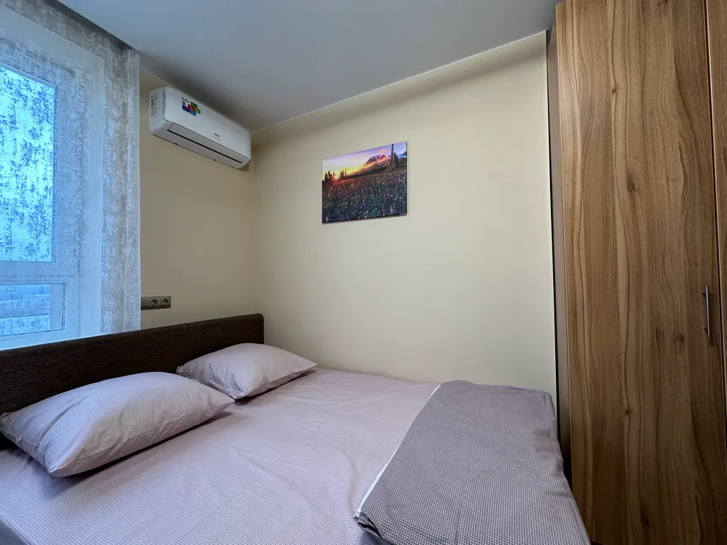 Cтудия Земля с видом на город и пойму Клязьмы