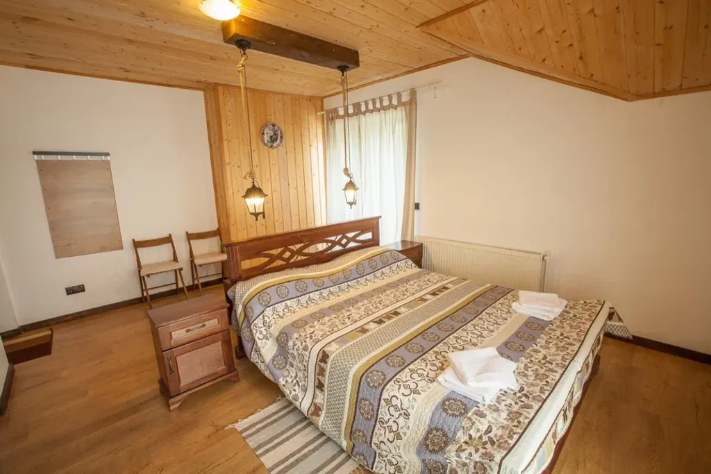 Уютный коттедж на 14 человек