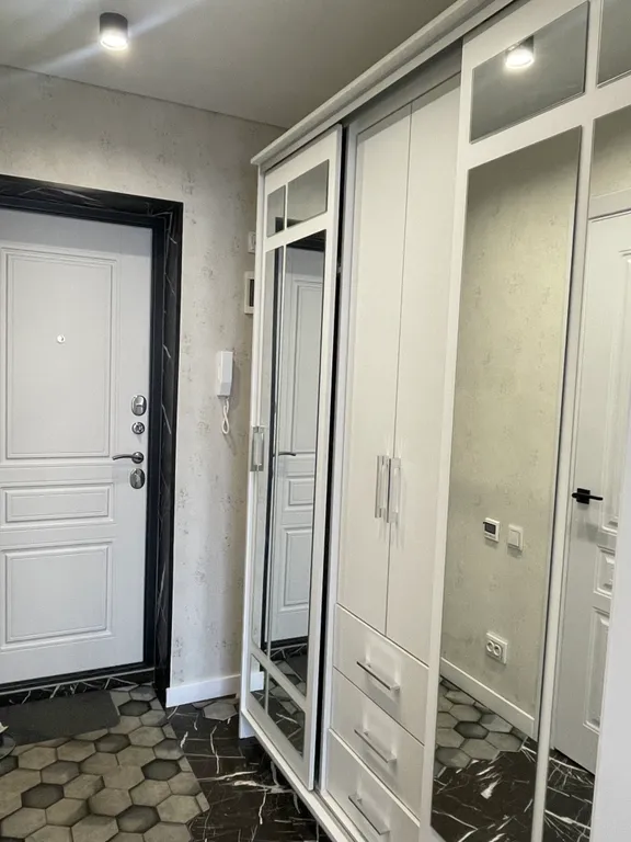 Студия около Ривьеры