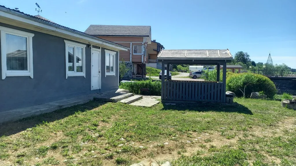 Дом на самом берегу Ладоги