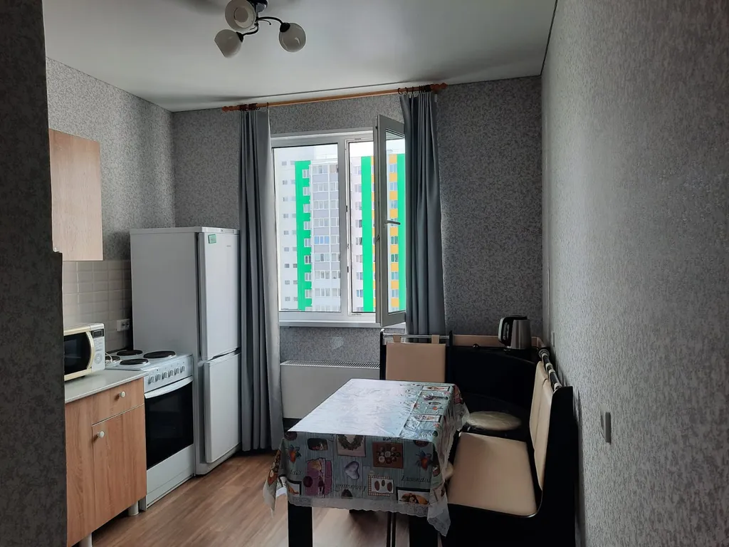 Рядом тц оазис плаза окружная больница, смотровая поликлиника