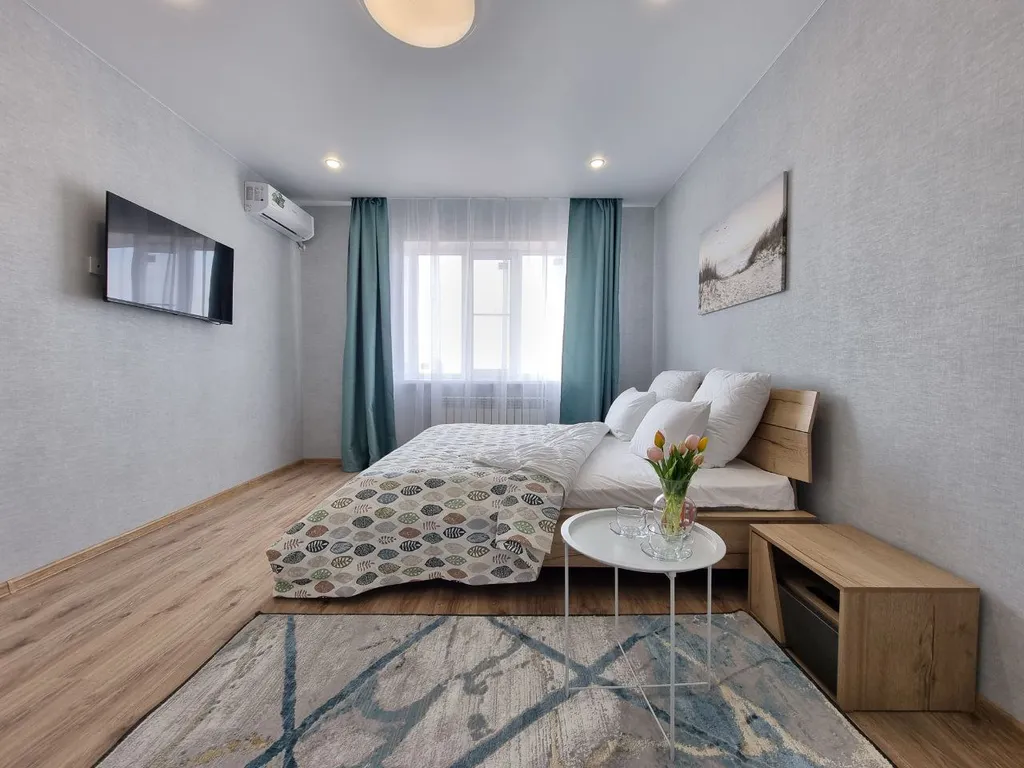 Стильная однокомнатная квартира для пары (Уютный Дом) — аренда посуточно в Астрахань