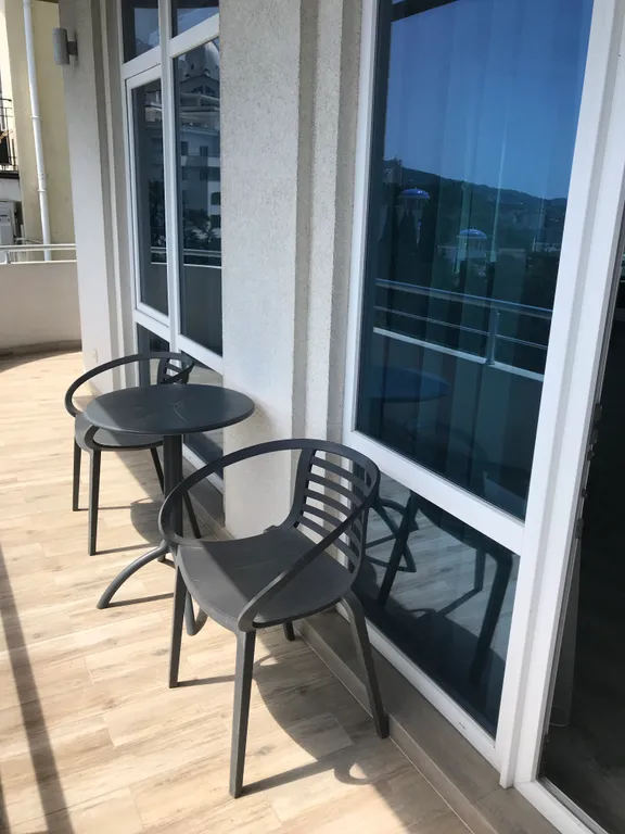 Студия с видом на море и горы