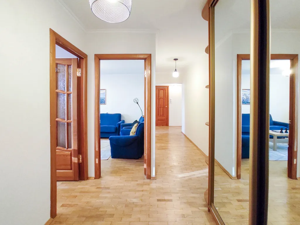 Трёхкомнатная напротив Марий Парка Сеть ЙоХоум