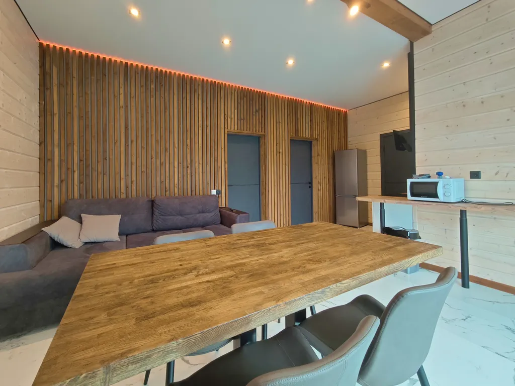 Коттедж Коттедж рядом с Красным озером — Светлое