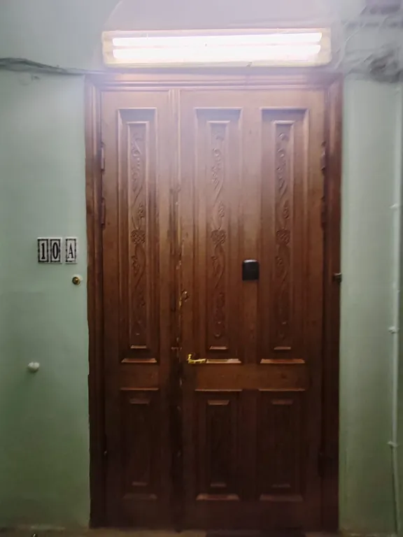 Квартира Комната в готическом замке в 5 минутах от трех вокзалов — Москва