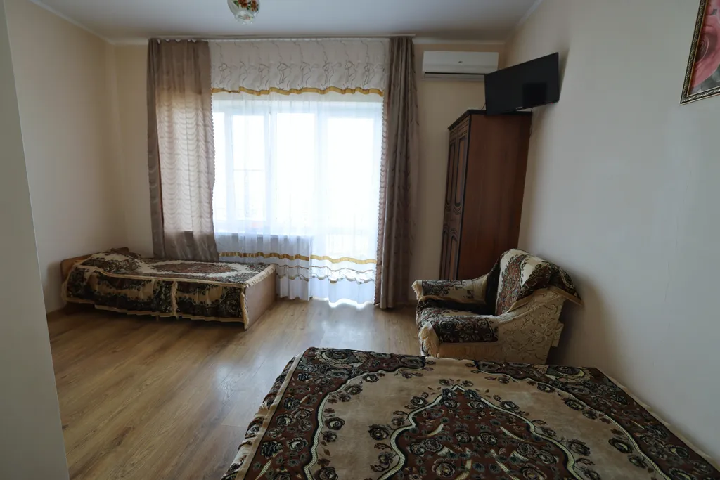 Квартира Квартира Трехместный номер с доп. местом с балконом и видом на море — Лазаревское