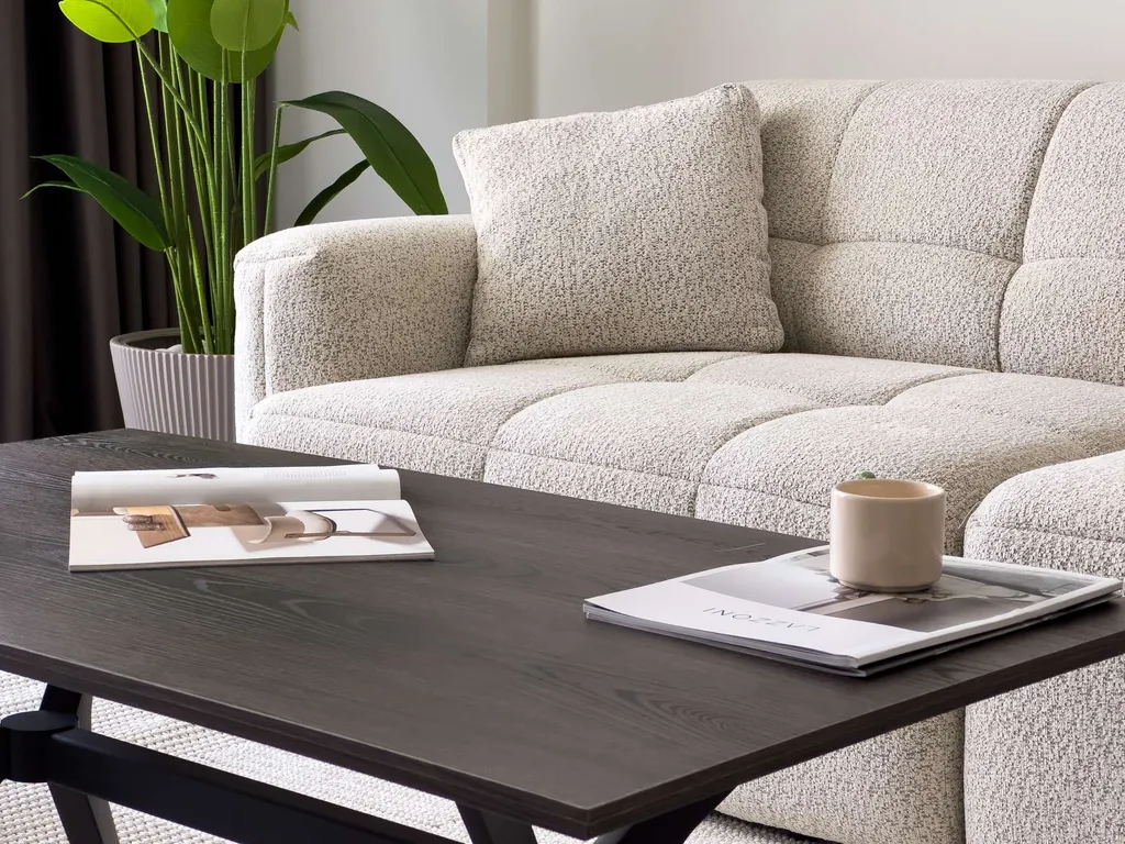 Azura World E с премиум инфраструктурой