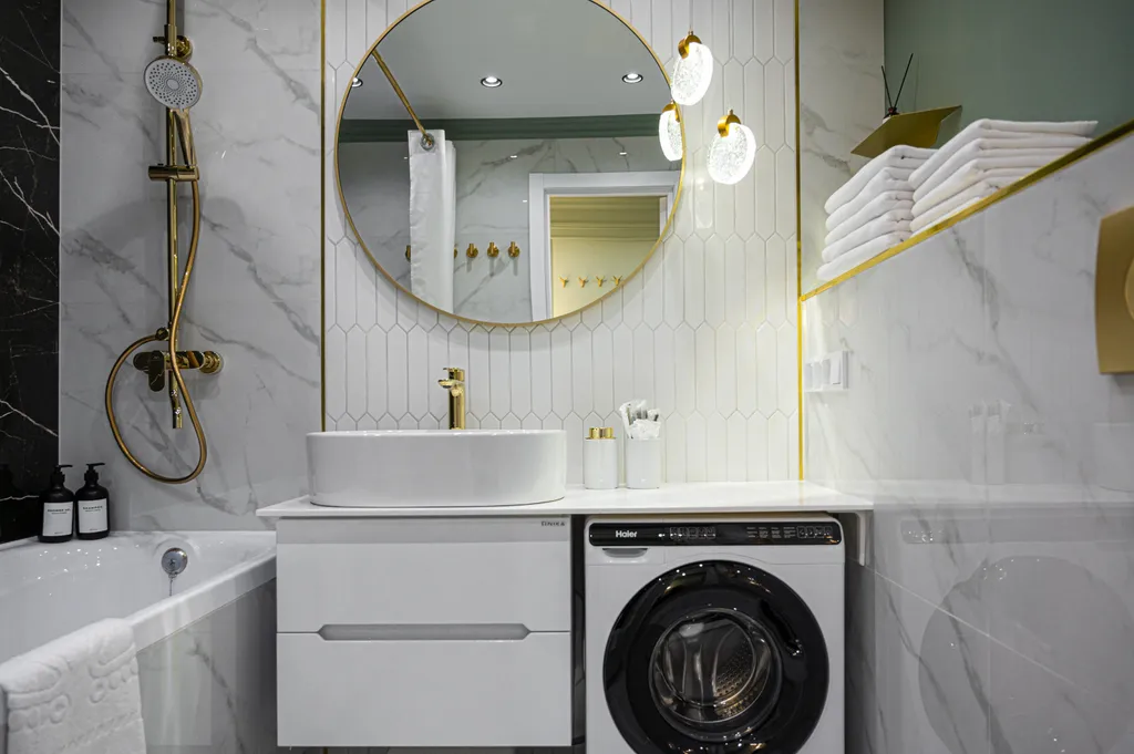 Трёхкомнатная квартира на набережной в центре Великого Новгорода