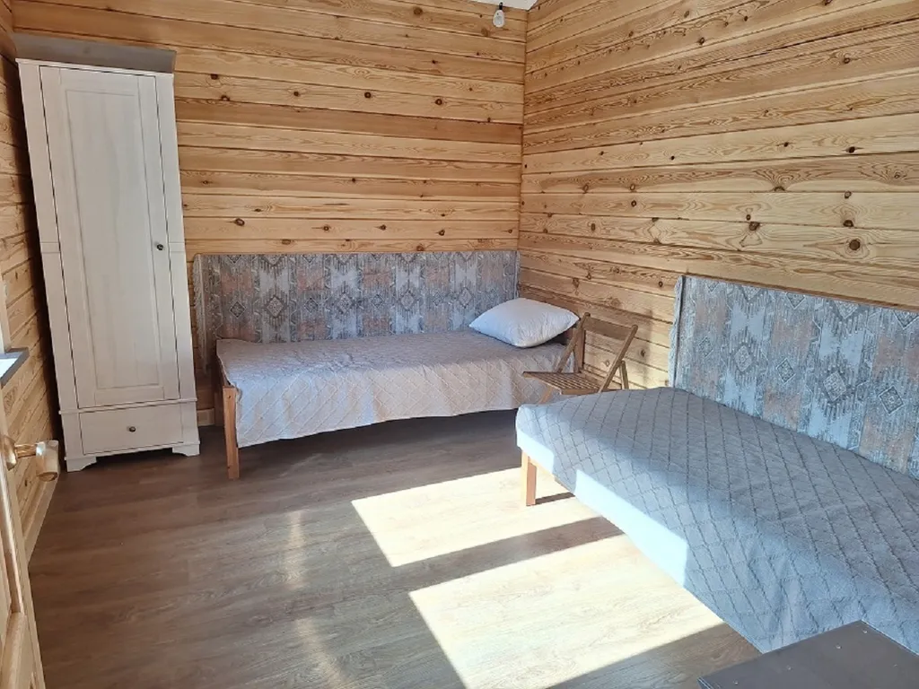 Коттедж на берегу реки в Рощино