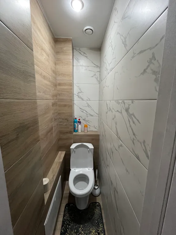 Прocтоpная квартира с ремонтом в центре города