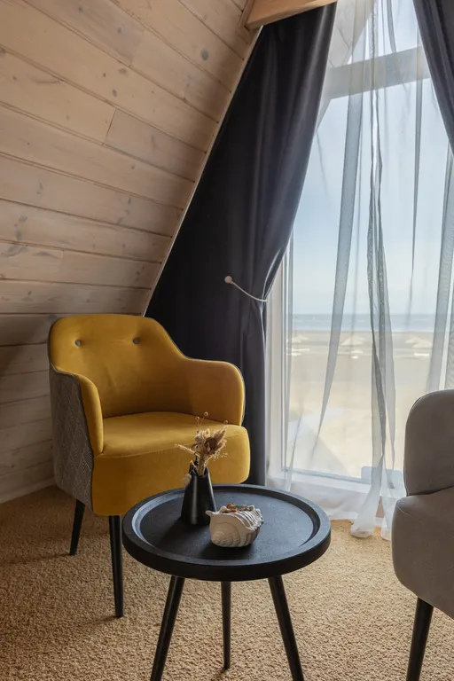 Уютный домик на берегу моря