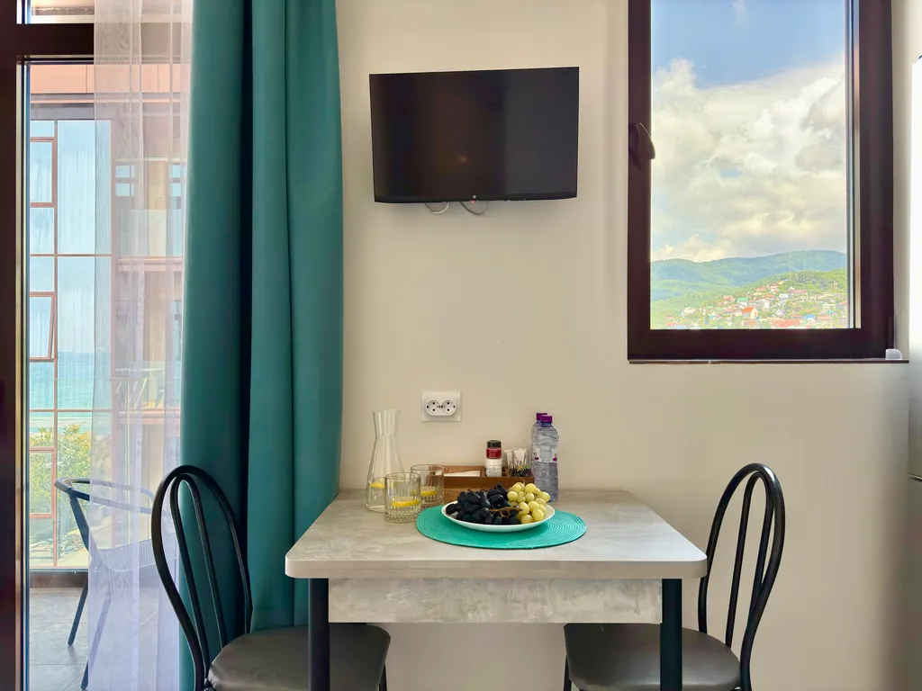 Квартира Квартира Комфорт с видом на горы и балконом — Лазаревское