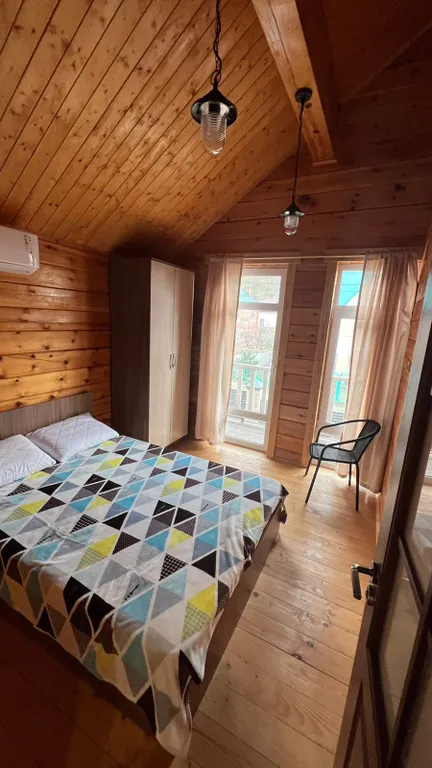 Четырёхместный сруб-коттедж из сибирского кедра