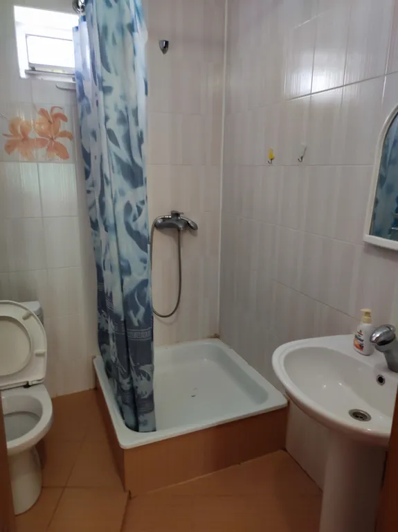 Этаж в уютном доме с видом на Цветник