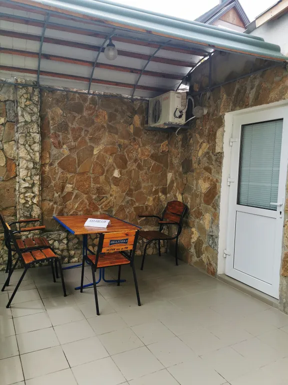 Отдельный коттедж с кухней