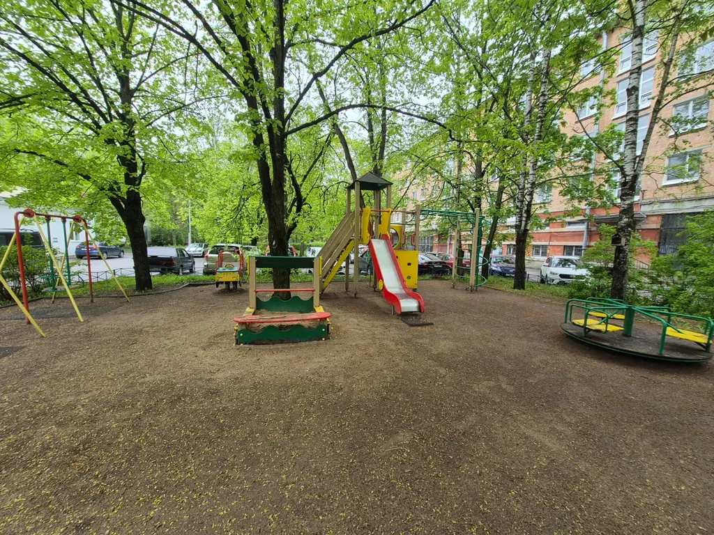 Квартира в самом центре Петергофа!